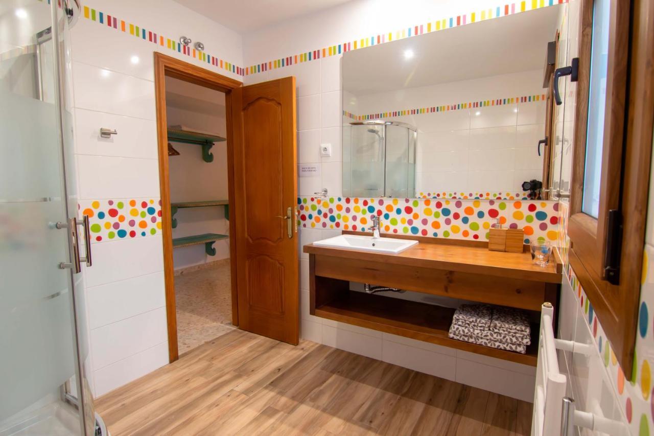 Hostal Casa Arco Iris 로스 카뇨스 데 메카 외부 사진