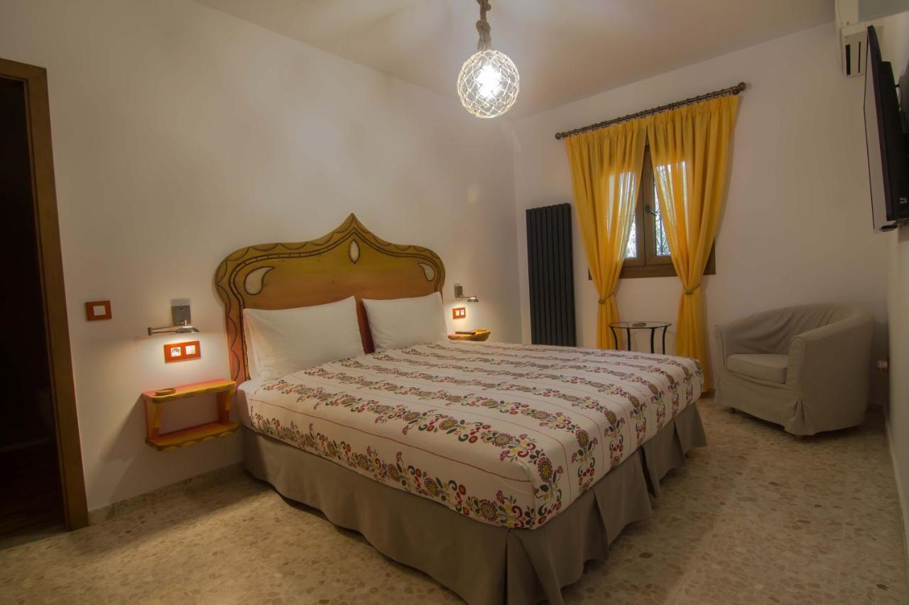 Hostal Casa Arco Iris 로스 카뇨스 데 메카 외부 사진