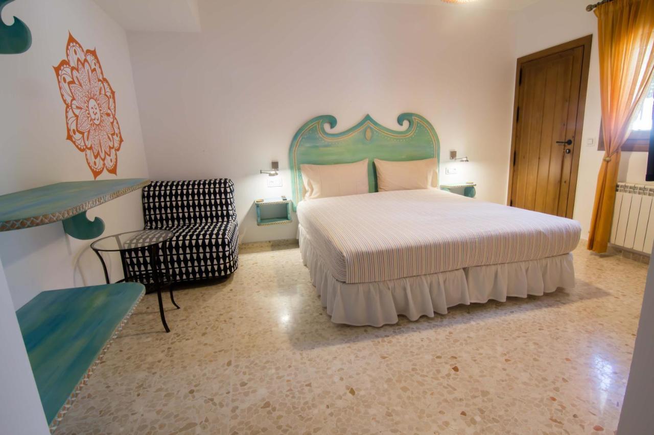 Hostal Casa Arco Iris 로스 카뇨스 데 메카 외부 사진