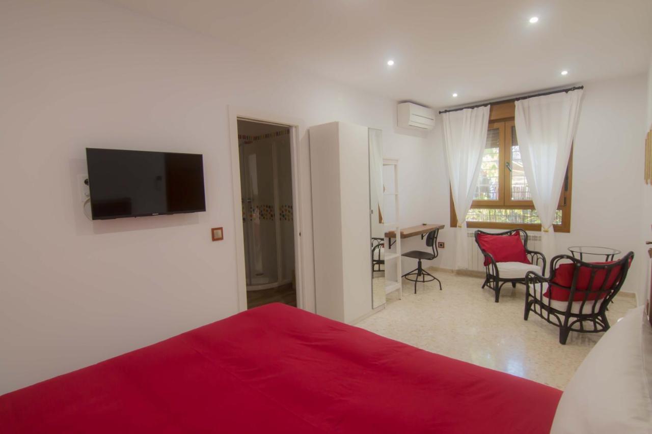 Hostal Casa Arco Iris 로스 카뇨스 데 메카 외부 사진