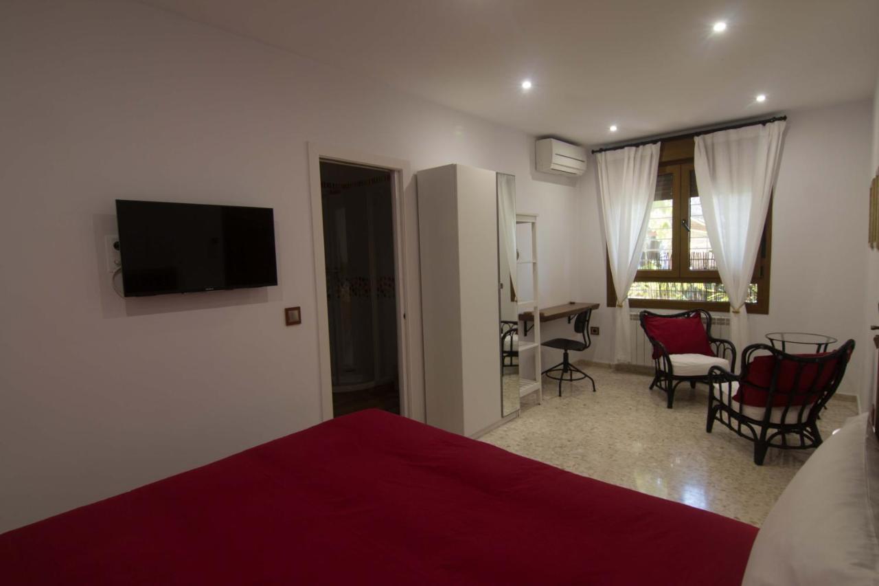 Hostal Casa Arco Iris 로스 카뇨스 데 메카 외부 사진