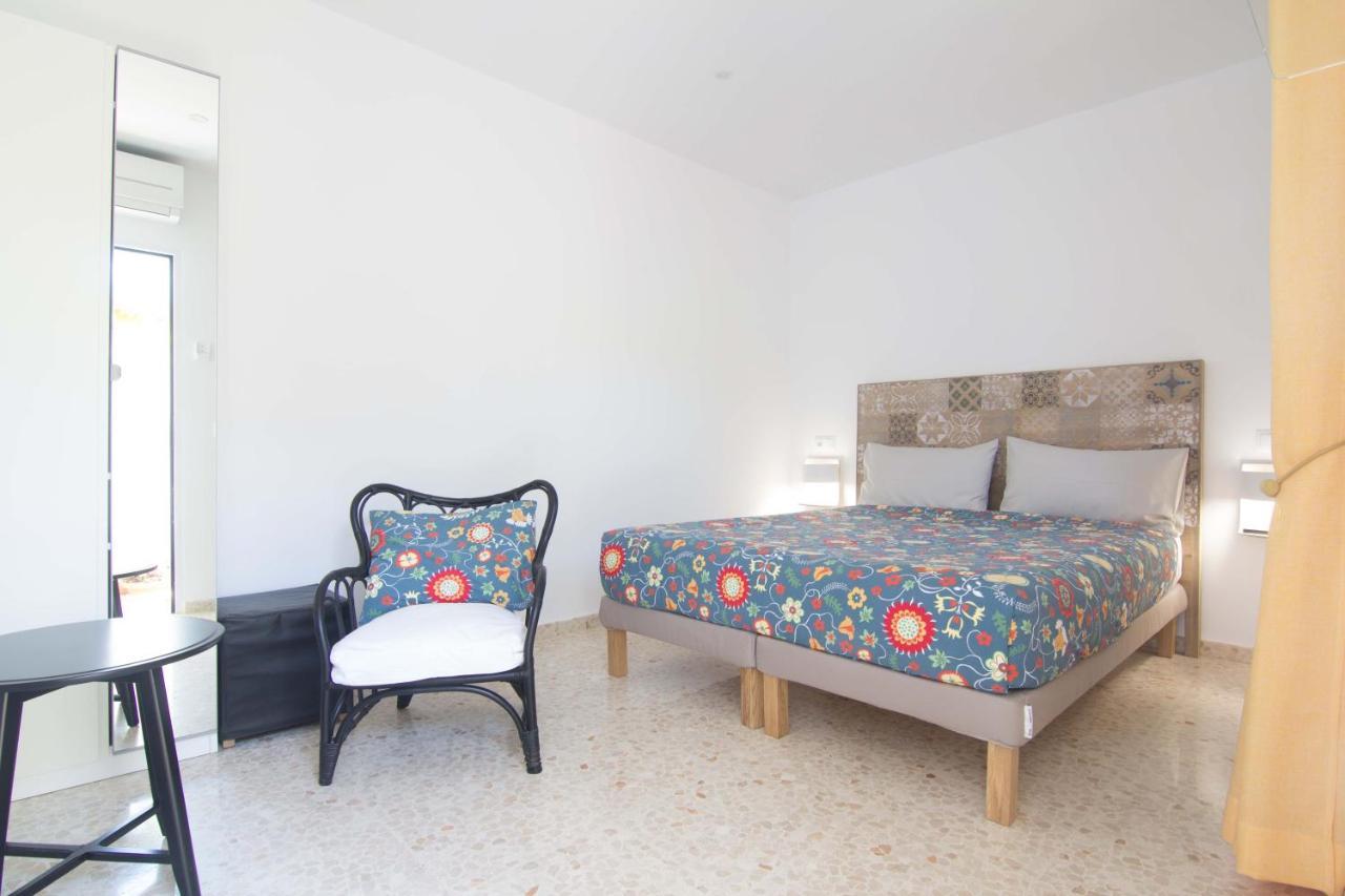 Hostal Casa Arco Iris 로스 카뇨스 데 메카 외부 사진