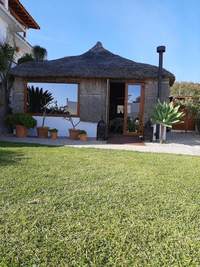 Hostal Casa Arco Iris 로스 카뇨스 데 메카 외부 사진